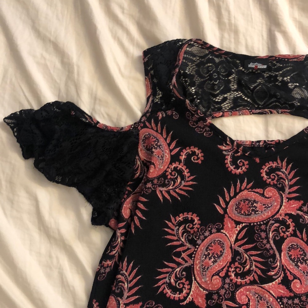 Blouse - Picture 2 of 5
